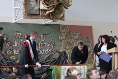 135320dd6dccd5cc01b8971ef318623a