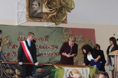 89574222975799d479d7eb0bfa6e319e