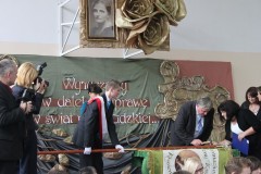 fb175775451cd9c4ff464ae620472feb